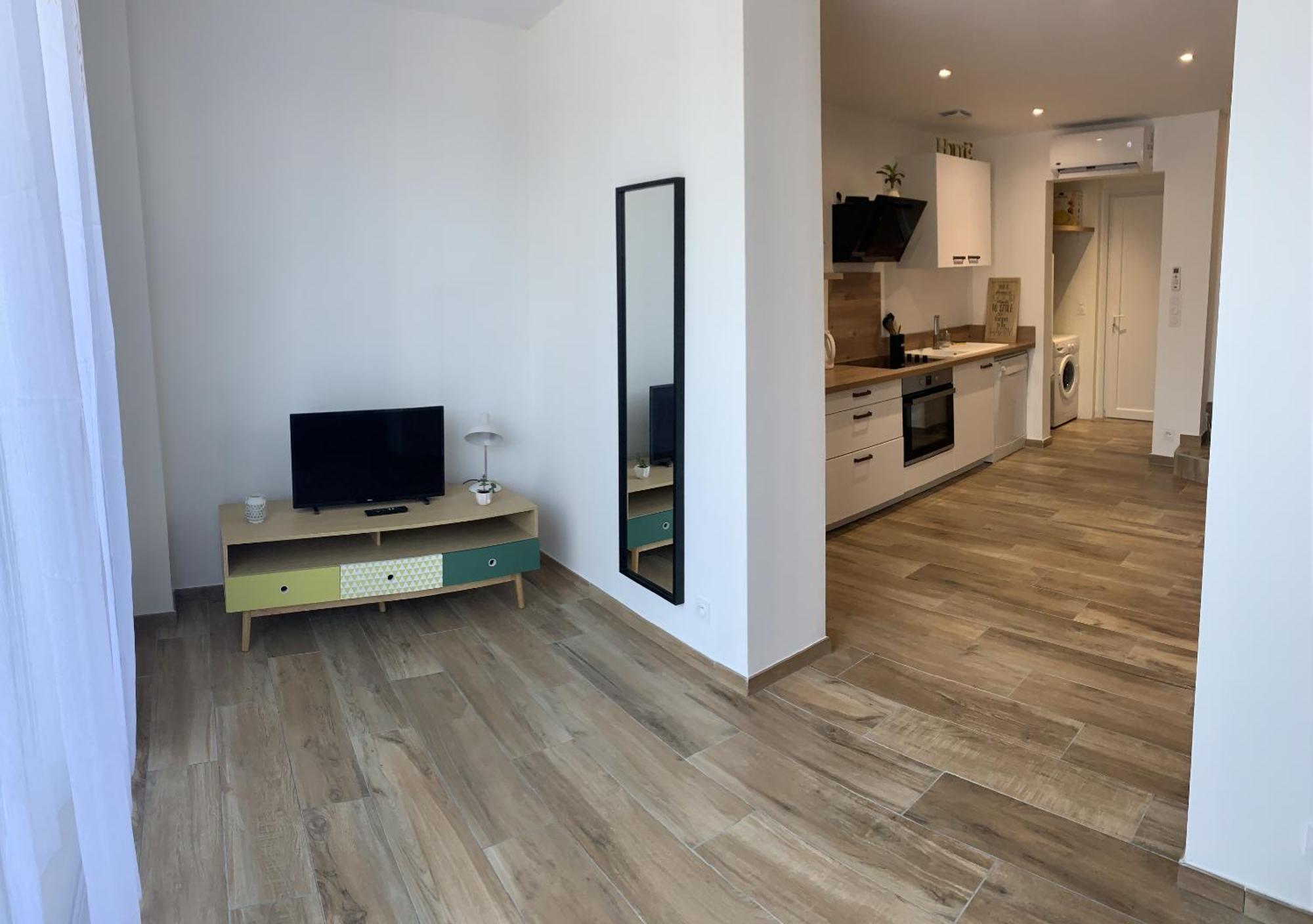 cekalauthymae Apartment Borgo  Bagian luar foto