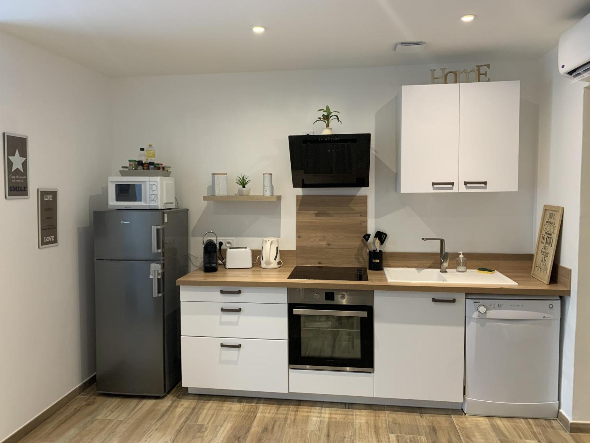 cekalauthymae Apartment Borgo  Bagian luar foto